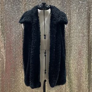 Jack by BB Dakota Black Faux Fur Vest